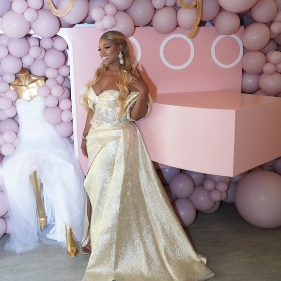 Beautiful gold dress I wore to my bridal shower LITERALLY a queen! - Picture 2 of 2